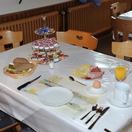 Gasthaus-pension Fischerkeller ゲストハウス 3*