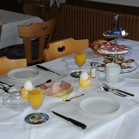 Gasthaus-pension Fischerkeller ゲストハウス 3*